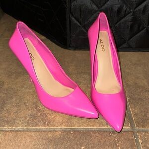 Pink pointy toe stiletto